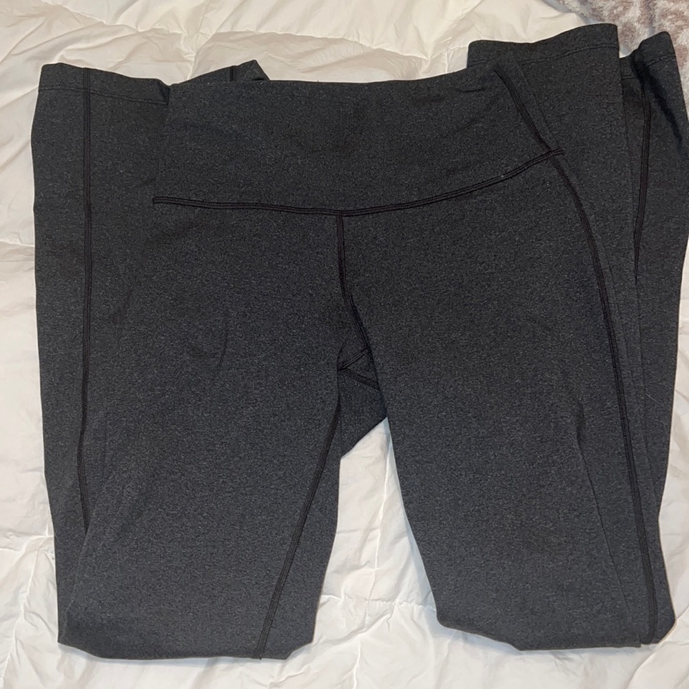 Lululemon yoga pants